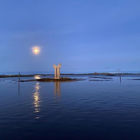 Hopen Brygge Hotel ภายนอก รูปภาพ