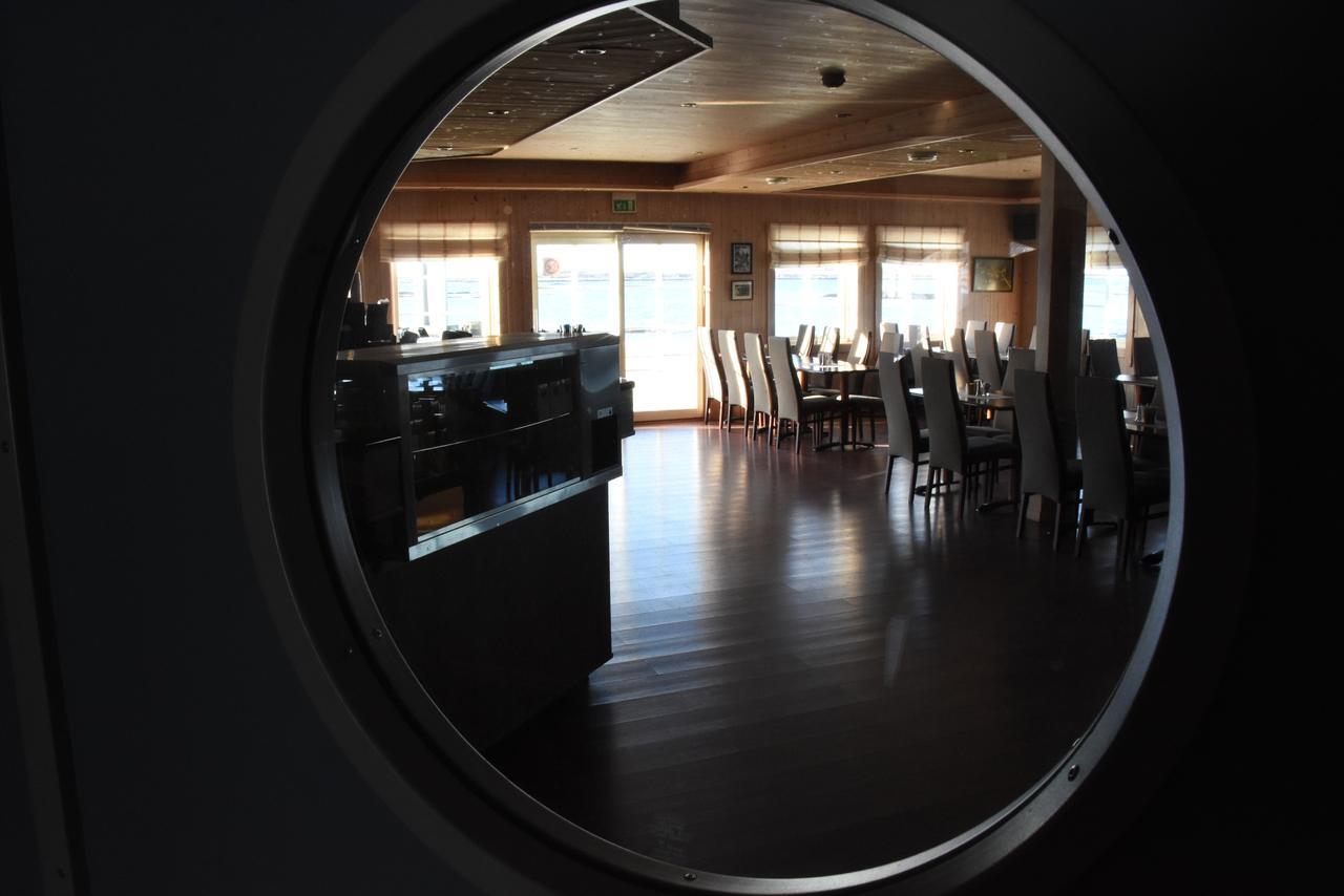 Hopen Brygge Hotel ภายนอก รูปภาพ
